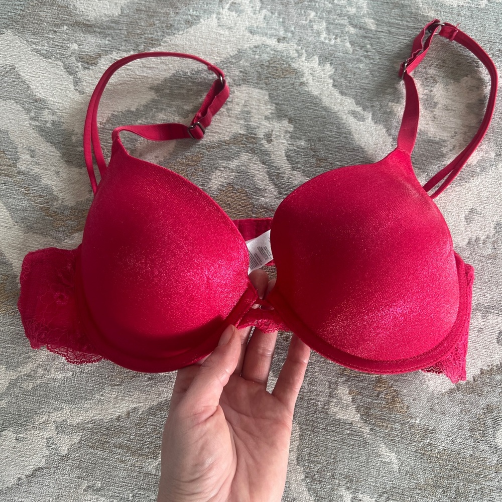 Elegant Red Lace Bra